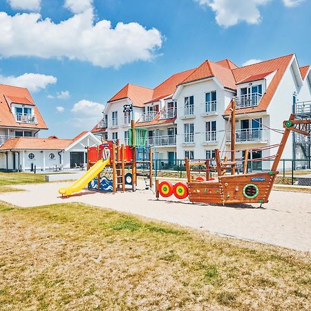 Holiday Suites 尼乌波特 外观 照片