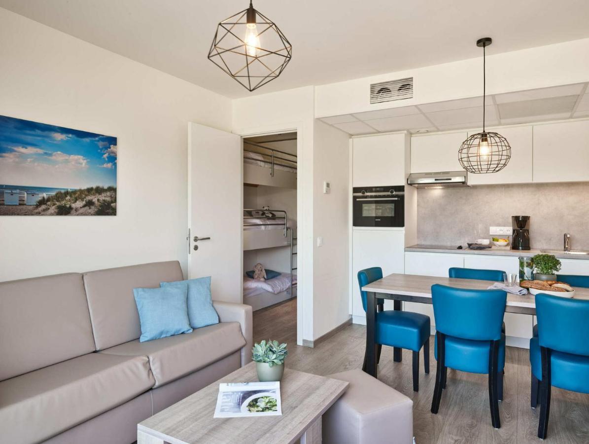 Holiday Suites 尼乌波特 客房 照片