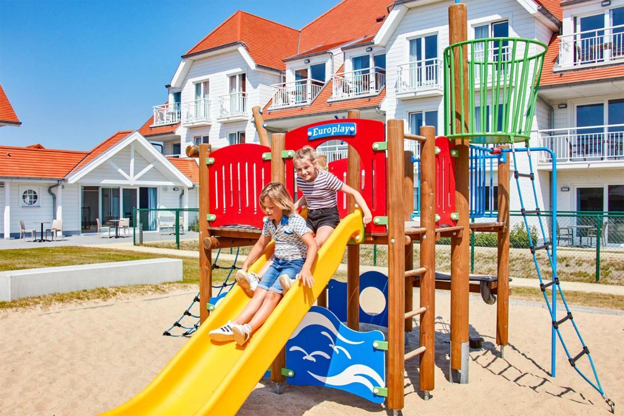 Holiday Suites 尼乌波特 外观 照片