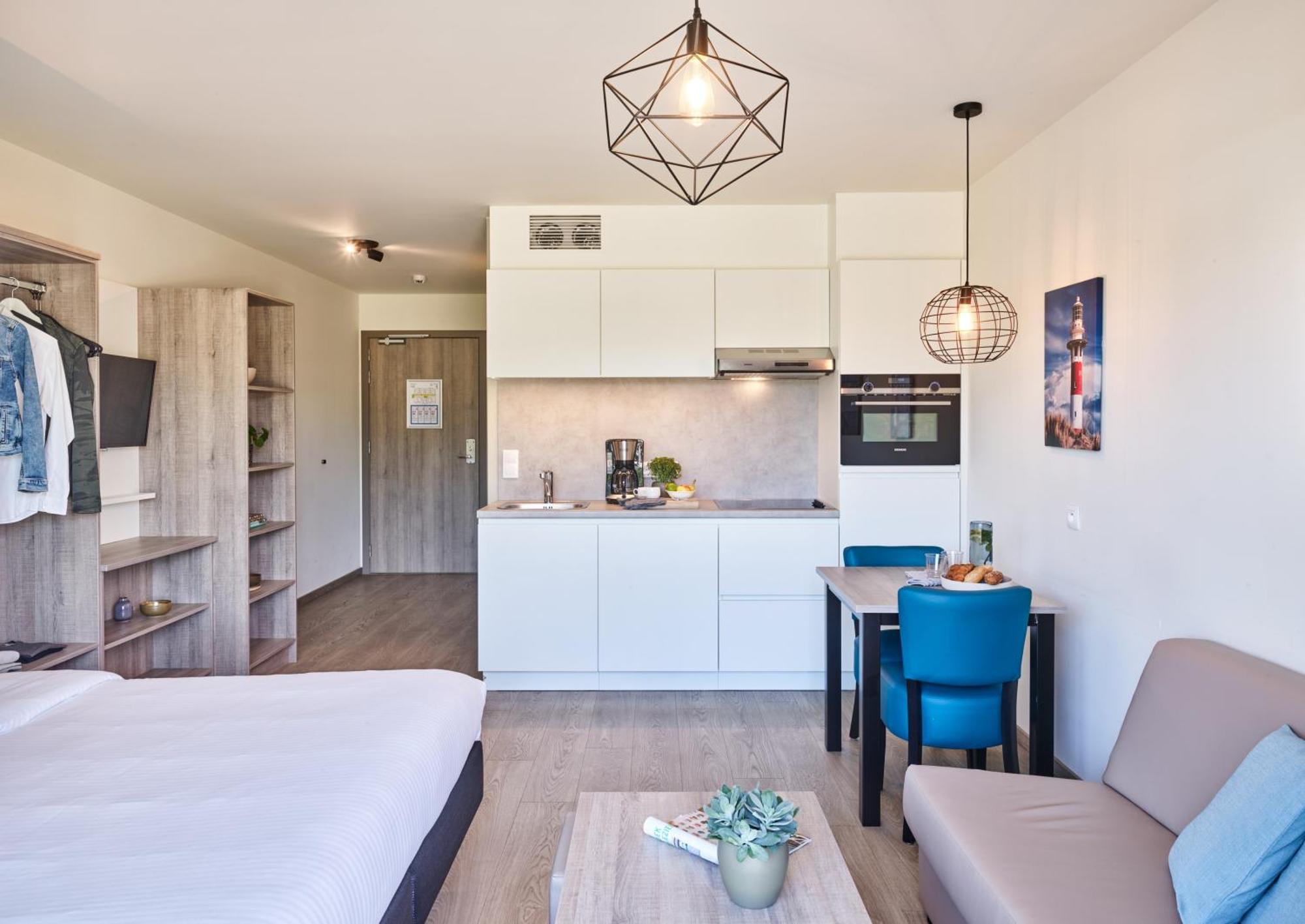 Holiday Suites 尼乌波特 外观 照片