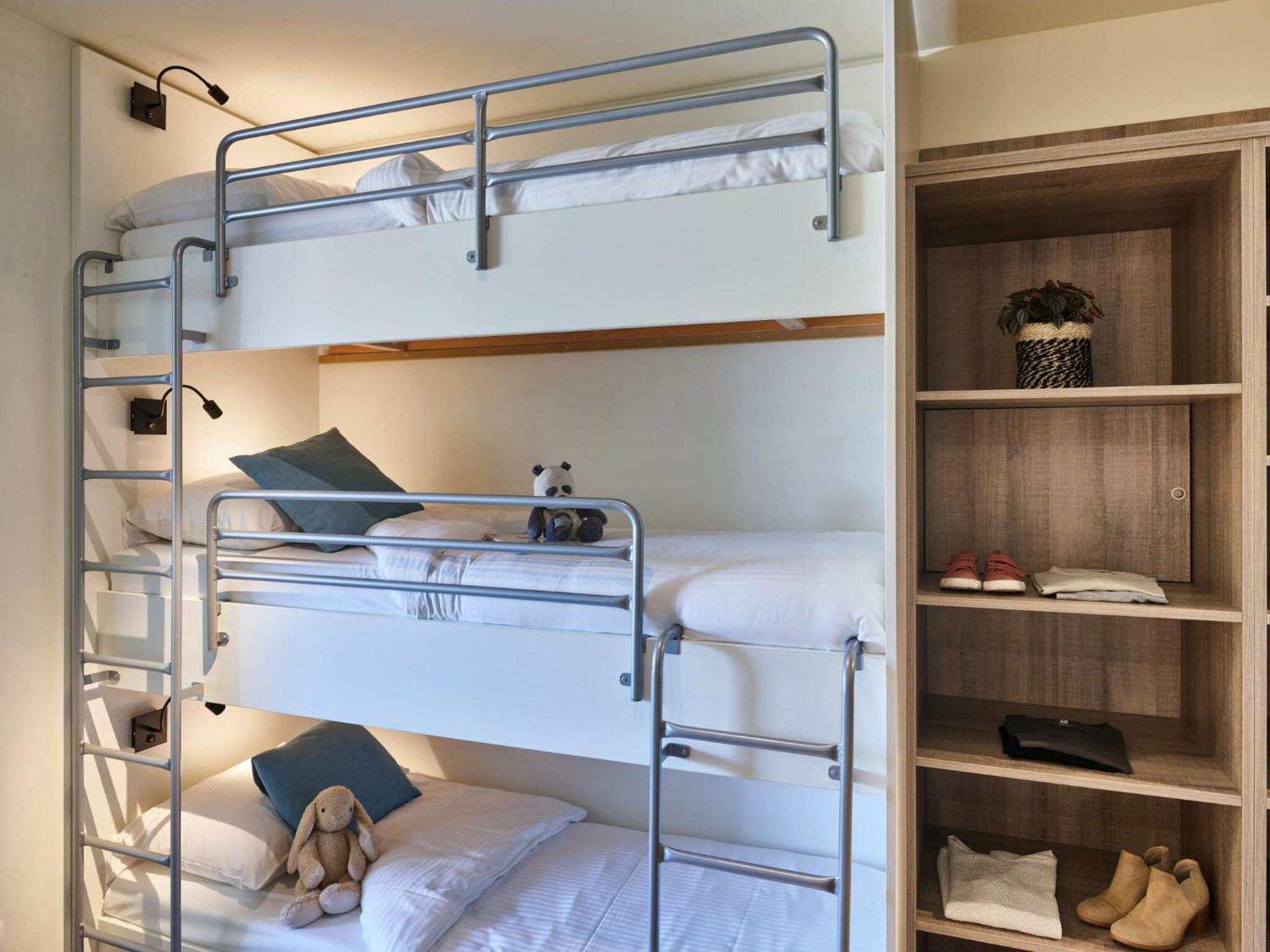 Holiday Suites 尼乌波特 客房 照片