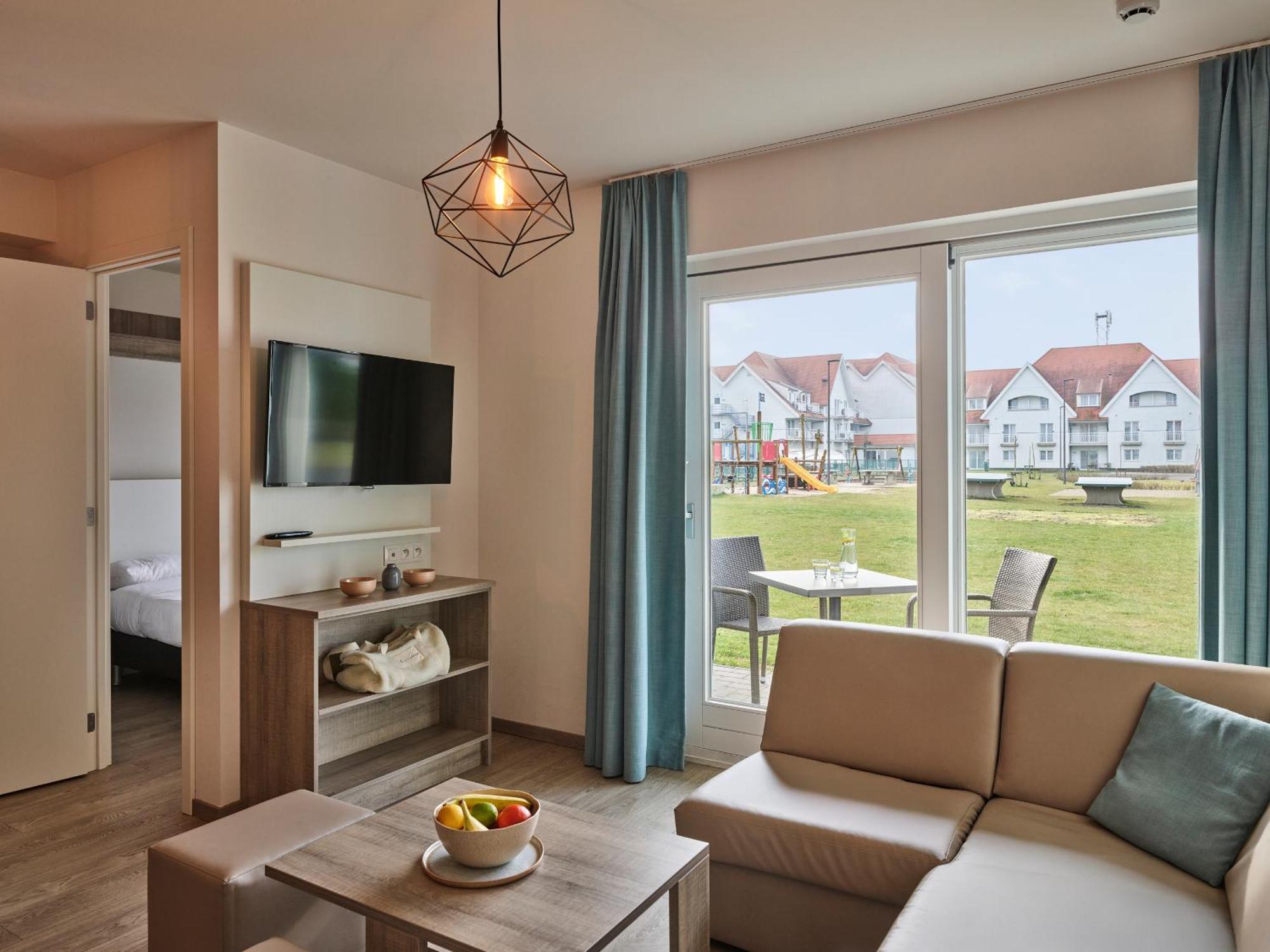 Holiday Suites 尼乌波特 外观 照片