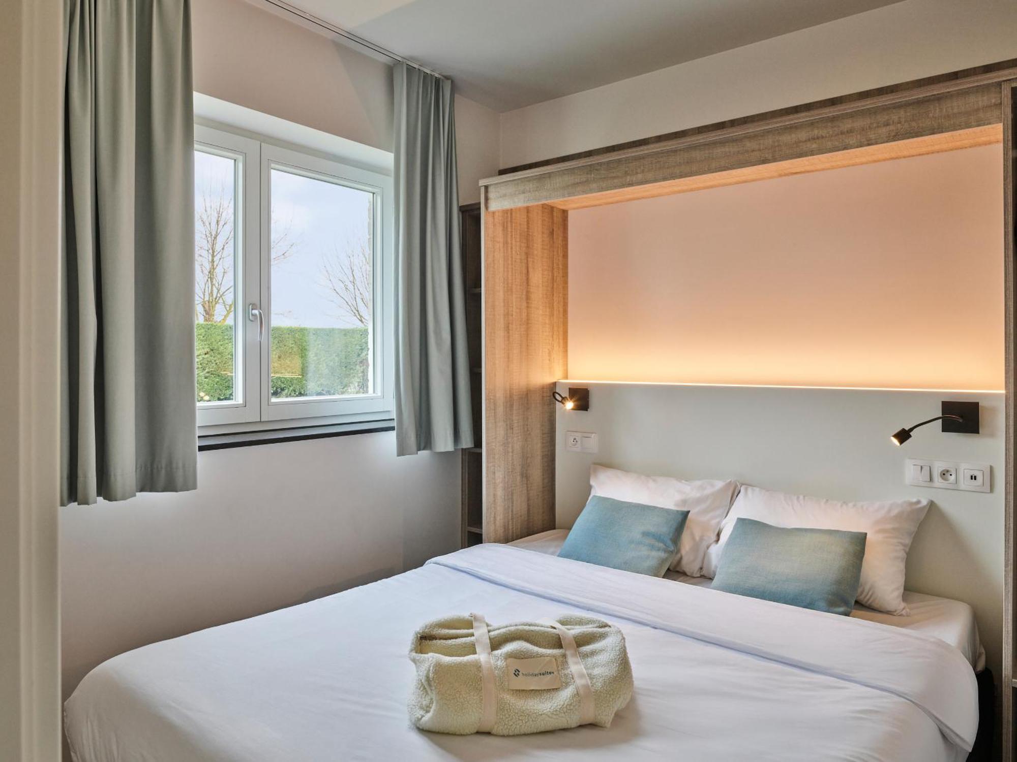Holiday Suites 尼乌波特 外观 照片