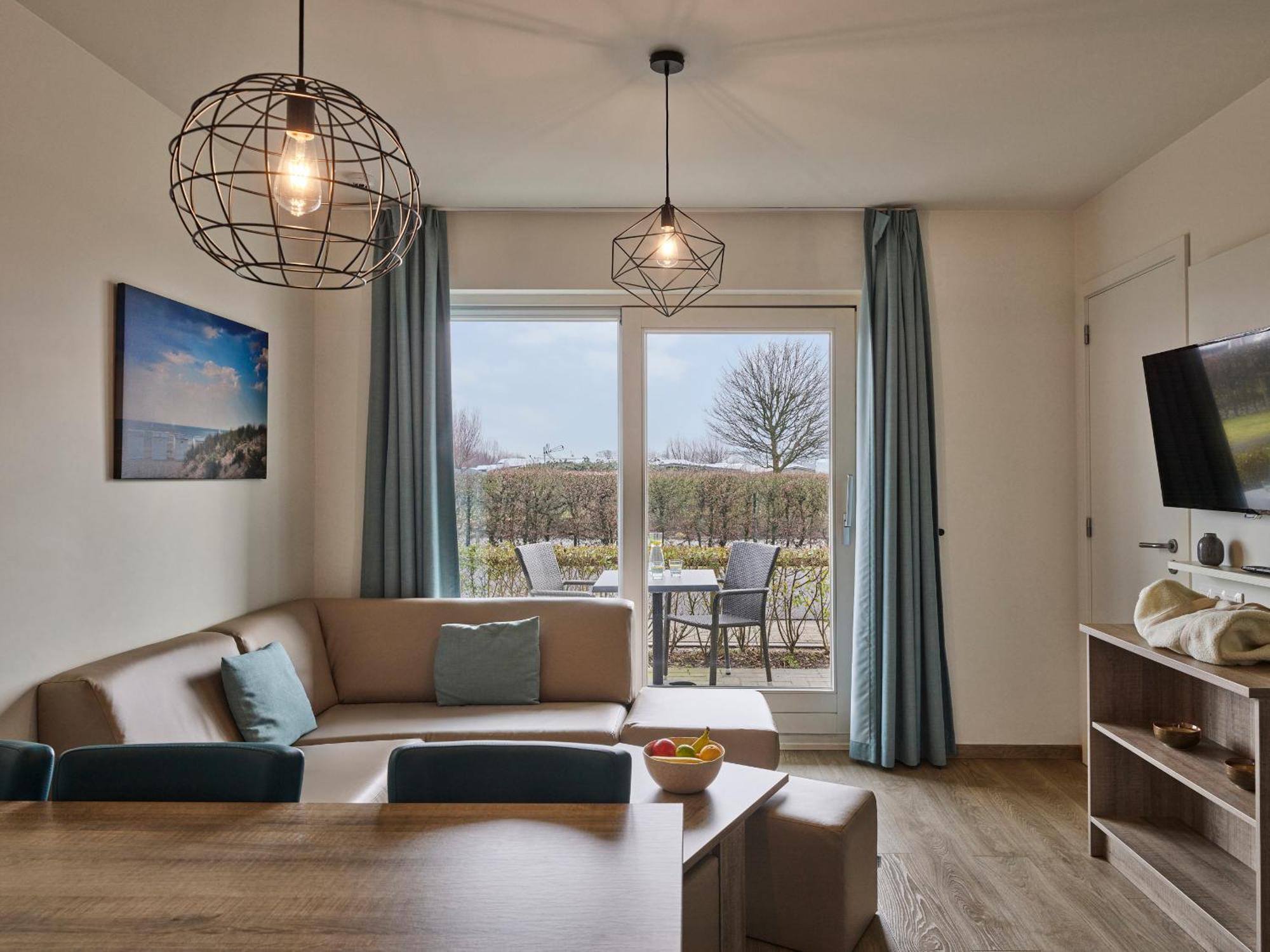 Holiday Suites 尼乌波特 外观 照片