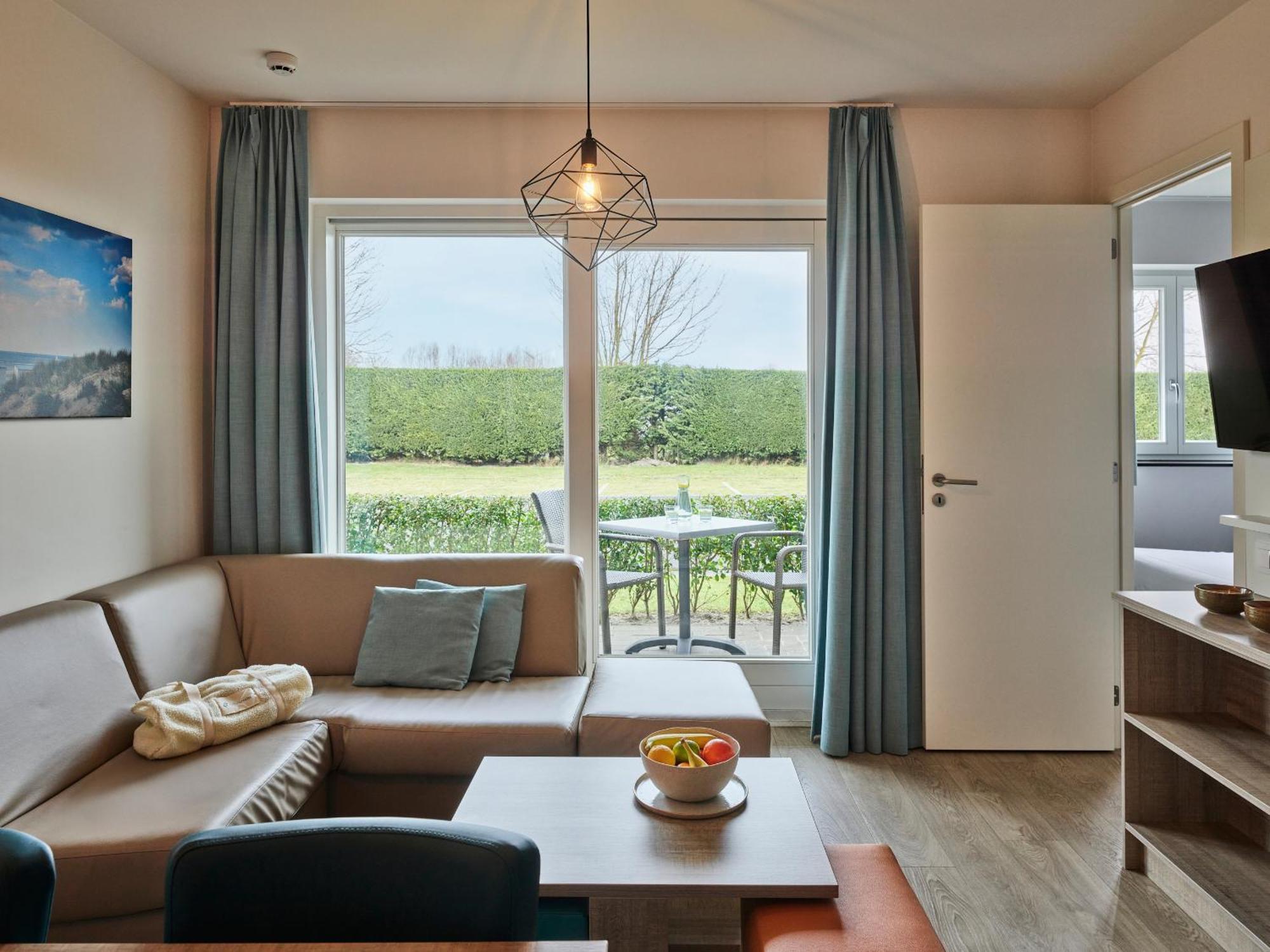 Holiday Suites 尼乌波特 外观 照片