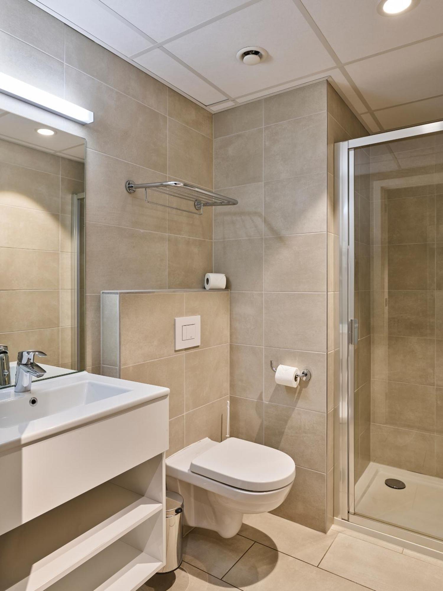 Holiday Suites 尼乌波特 外观 照片